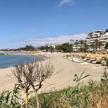 Benahavis Abode With Panoramic Views *